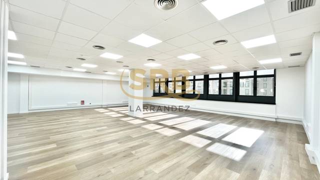 Oficina en Alquiler en Avinguda Diagonal en Sant Gervasi- Galvany