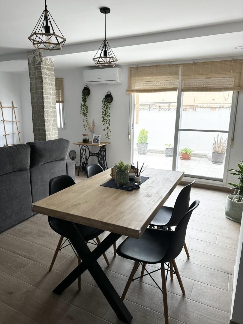 Menjador de Àtic en venda en Burjassot amb Aire condicionat, Terrassa i Moblat