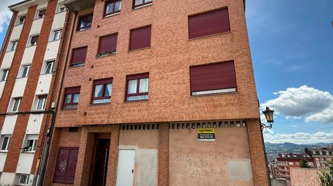 Foto 3 de Piso en venta en Calle Roberto Frasinelli, 26, Ciudad Naranco - Prados de La Fuente, Oviedo