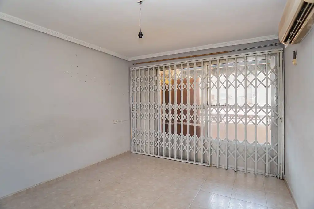 Piso en venta en Pedanías Oeste