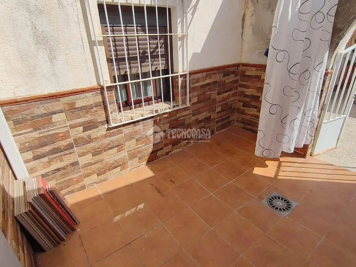 Terrassa de Casa adosada en venda en La Carolina amb Moblat