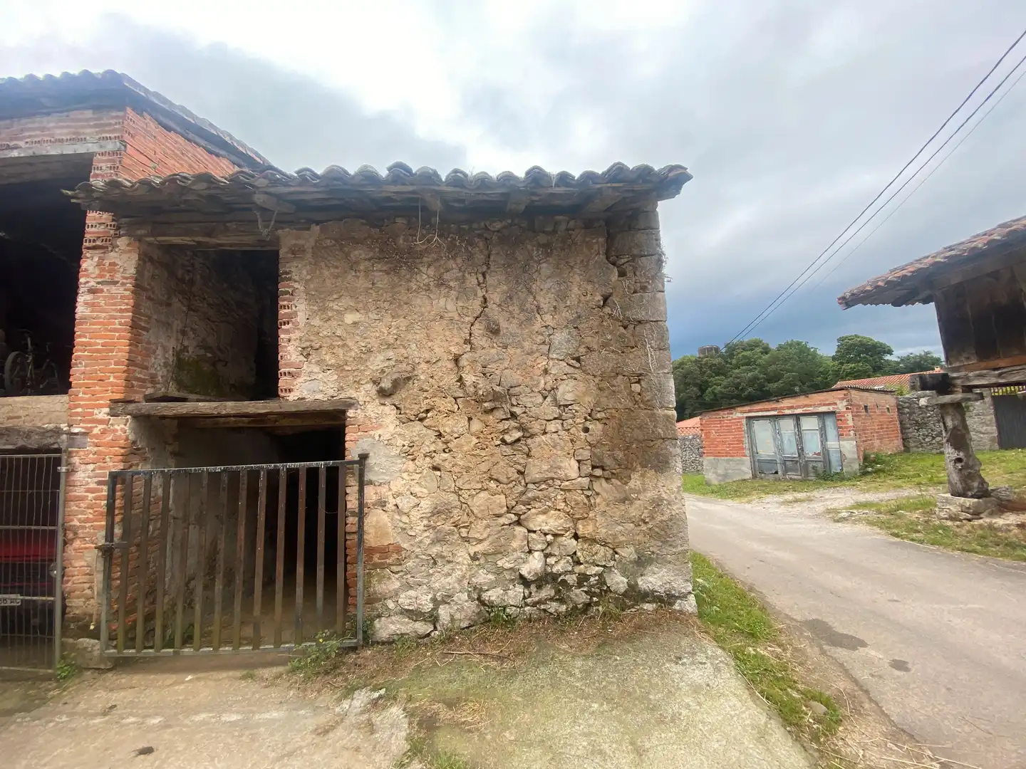 Vista exterior de Casa adosada en venta en Llanes con Jardín privado