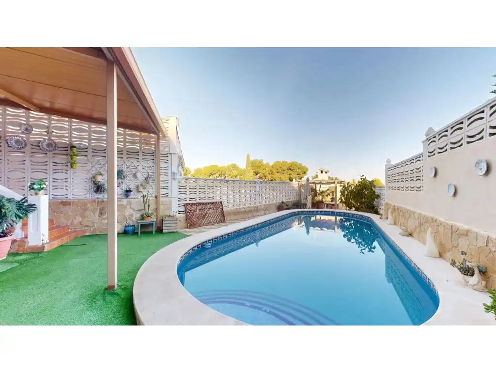 Piscina de Casa o chalet en venta en Torrent con Aire acondicionado