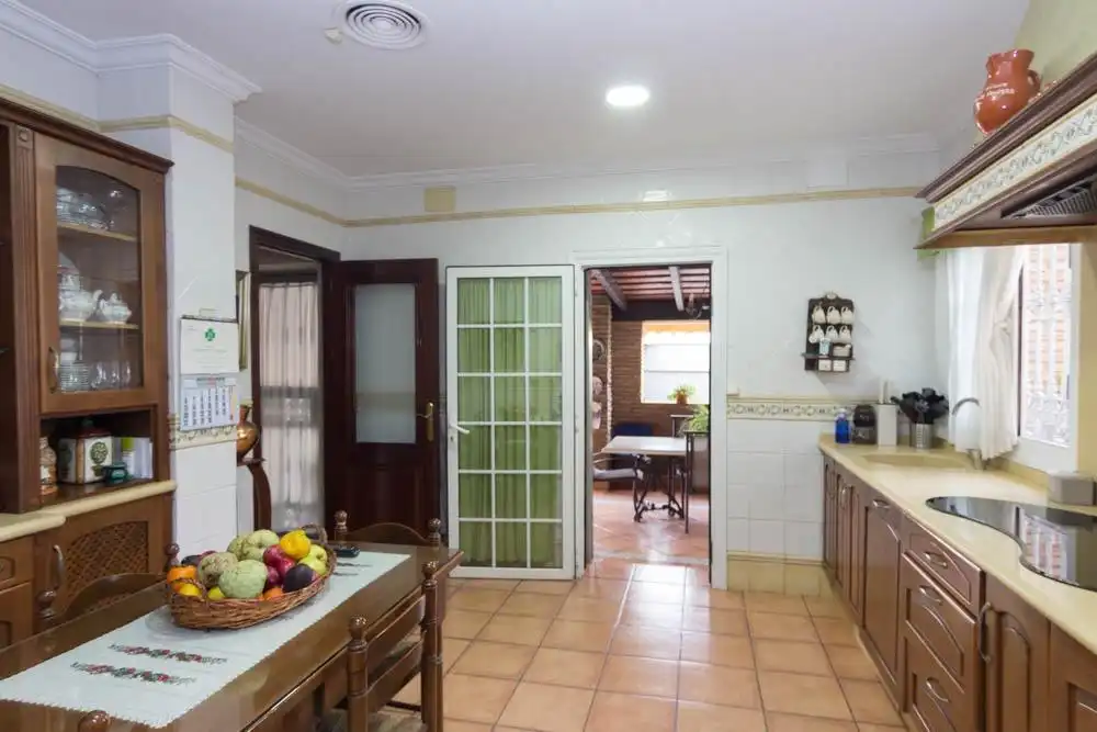 Kitchen of Houses for sale in El Puerto de Santa María  with Private garden, Terrace and Storage room