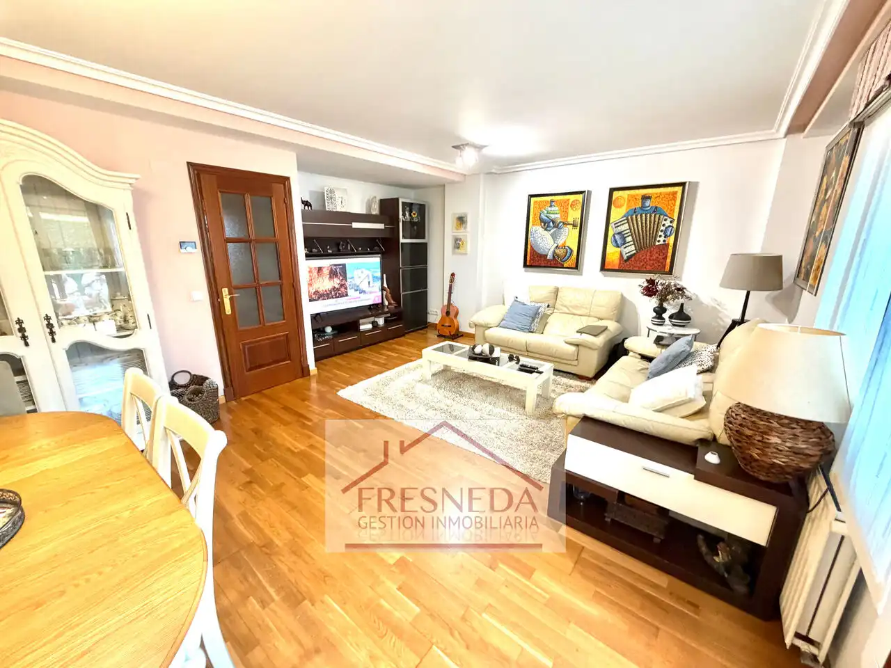 Vista exterior de Casa adosada en venda en Siero amb Calefacció, Jardí privat i Parquet