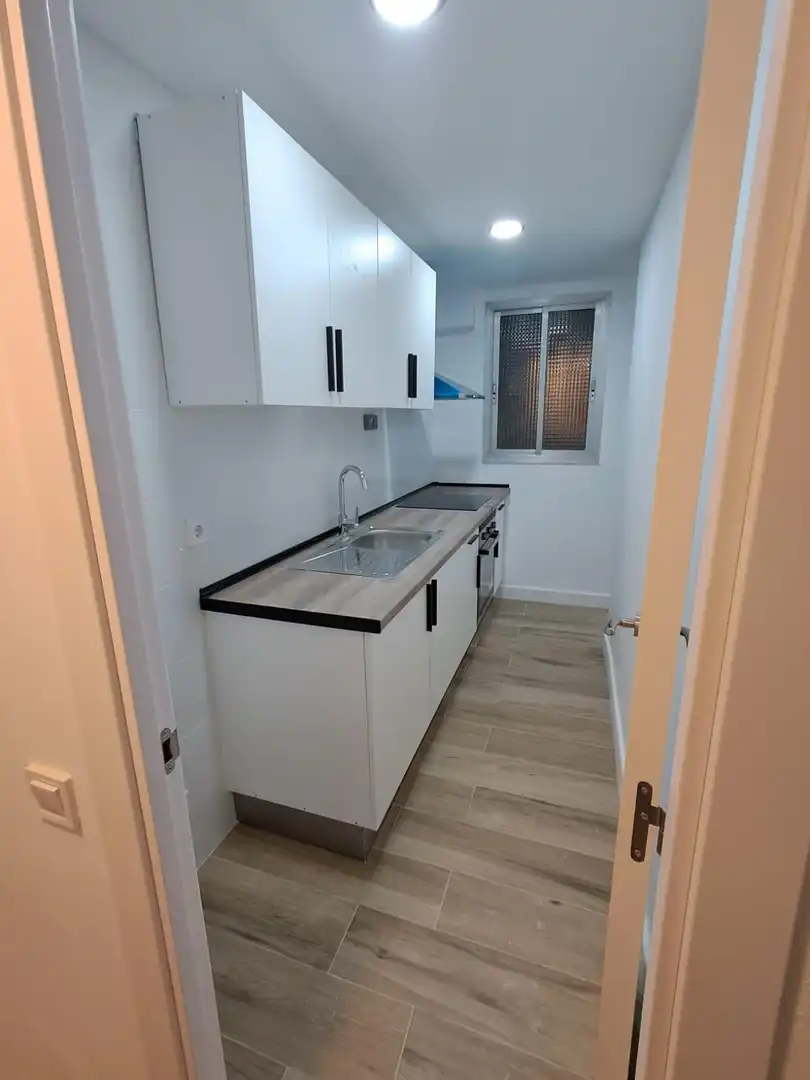 Piso con ascensor en venta en Calle ENTENÇA, imagen 4