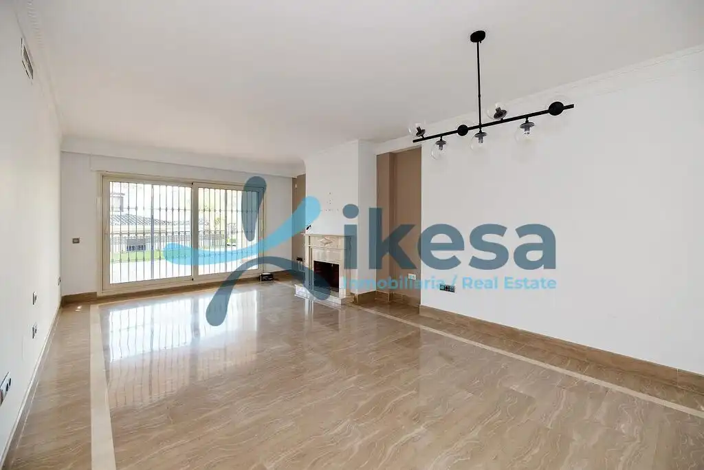 Wohnzimmer von Wohnung zum Verkauf in Marbella mit Gemeinschaftspool