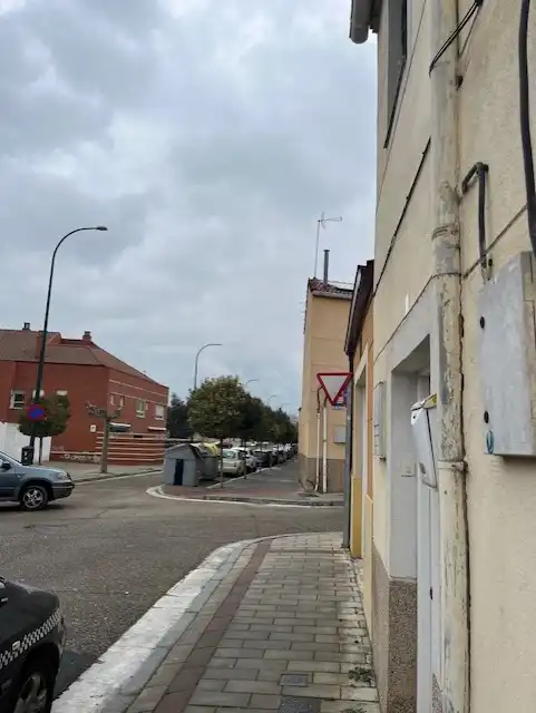 Vista exterior de Casa o xalet en venda en Valladolid amb Calefacció, Jardí privat i Terrassa