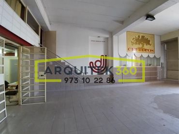 Locale commerciale in vendita a Calle sicoris