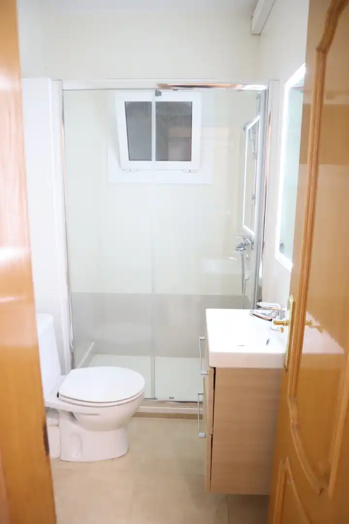 Baño de Piso en venta en Cerdanyola del Vallès con Aire acondicionado, Calefacción y Horno