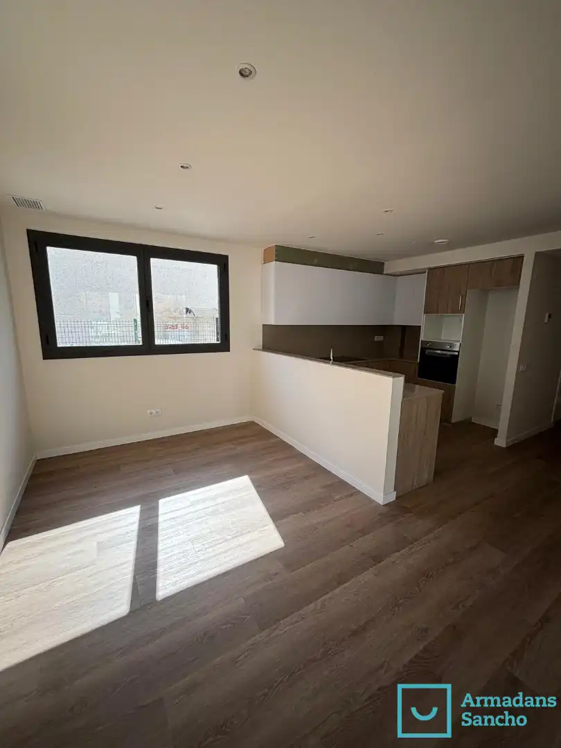 Cuina de Planta baixa de lloguer en Tiana amb Aire condicionat, Calefacció i Parquet