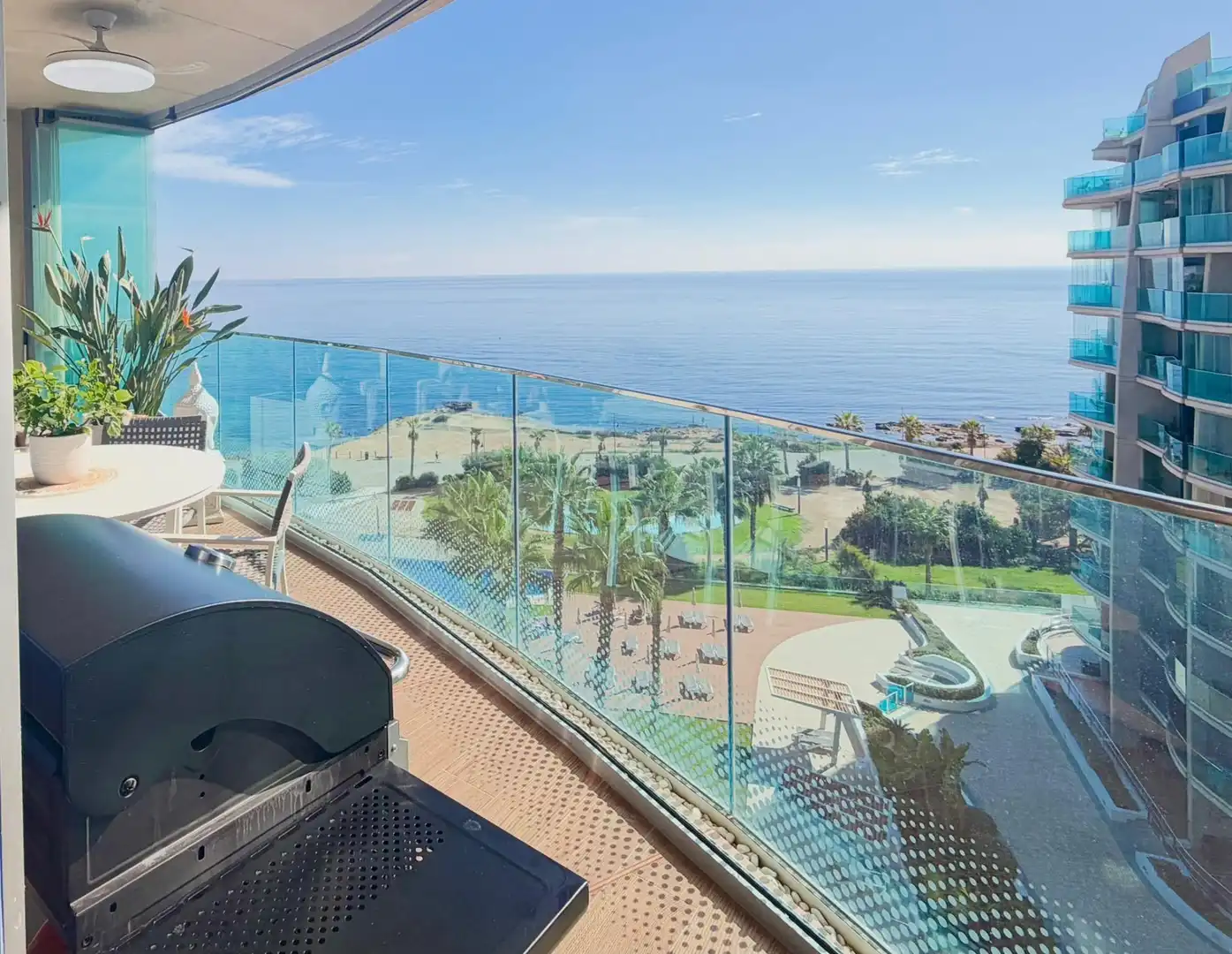 Apartamento con terraza en venta en Calle POSEIDON, imagen 2