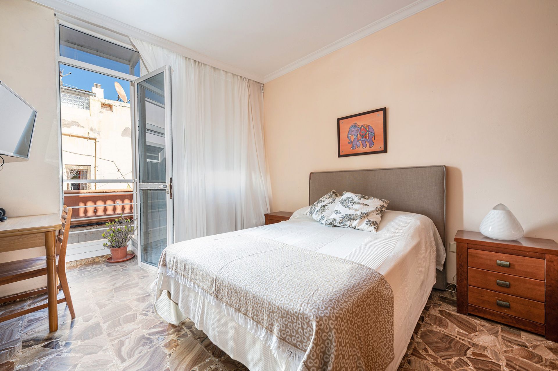 Dormitori de Casa adosada en venda en Las Palmas de Gran Canaria amb Terrassa, Moblat i Balcó