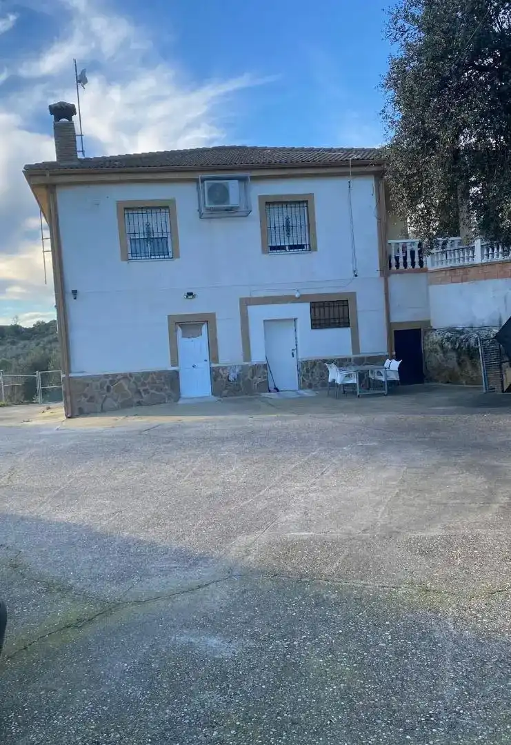 Parking de Casa o chalet en venta en Almodóvar del Río con Aire acondicionado y Piscina