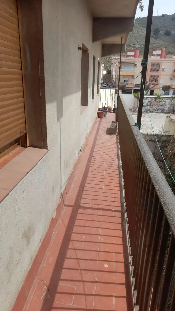 Terrasse von Wohnung zum Verkauf in Torrenueva Costa mit Ofen, Waschmaschine und Balkon