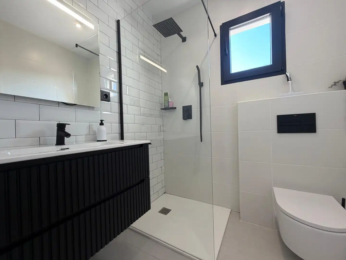 Baño de Casa o chalet en venta en Elche / Elx con Aire acondicionado, Terraza y Piscina