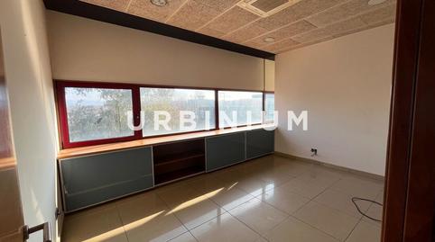 Foto 4 de Oficina de lloguer a Carrer Rocacorba, Barri dels Escriptors, Salt