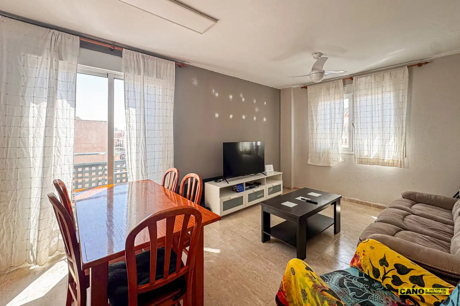 Sala de estar de Piso en venta en Roquetas de Mar con Aire acondicionado y Calefacción
