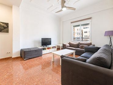 Piso con ascensor en venta en Calle PINTOR SALVADOR ABRIL