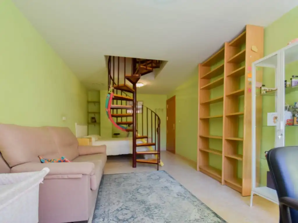Dúplex en venta en Granada con Piscina