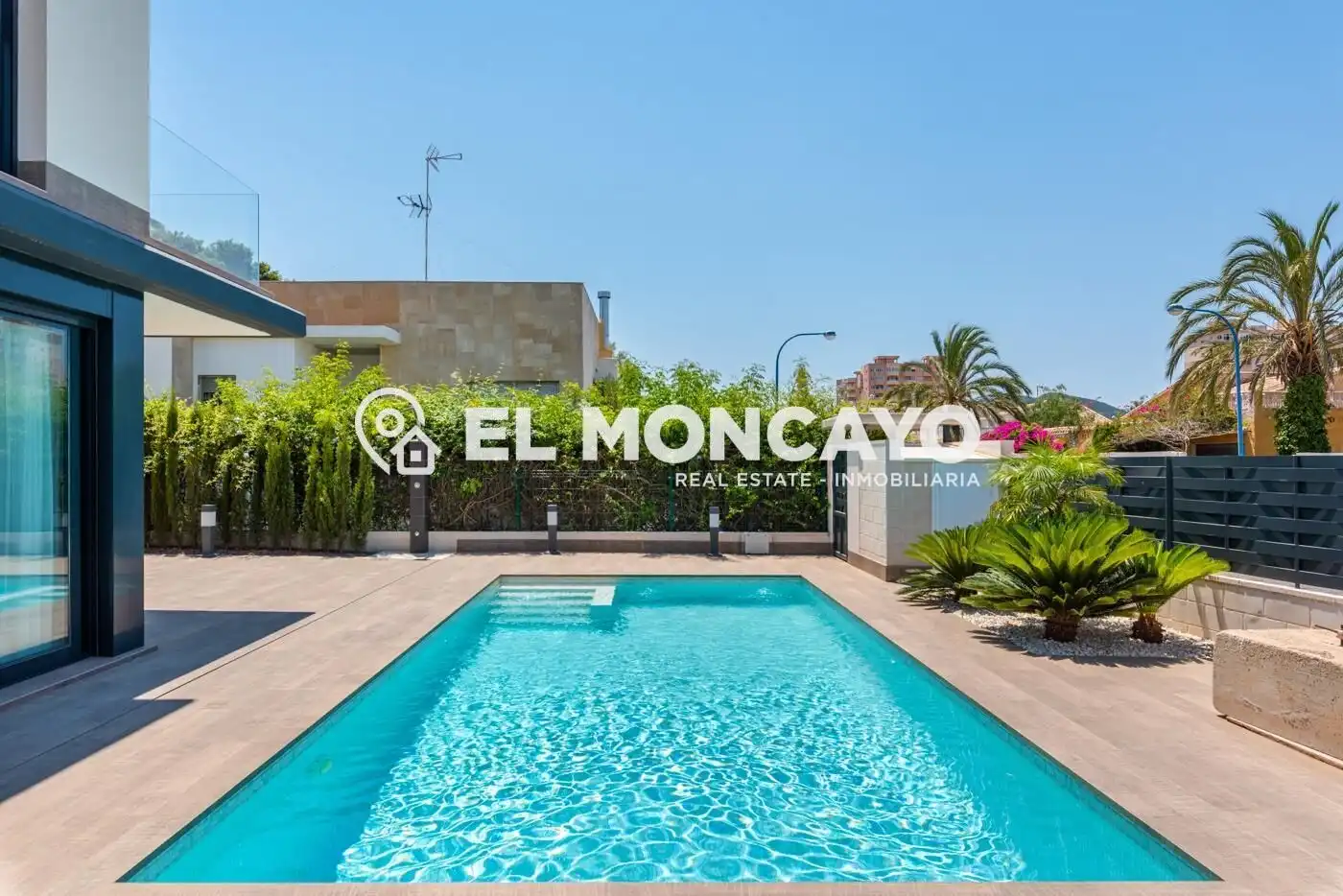 Detached house with pool for sale in Avenida Playa Honda, imagen 7