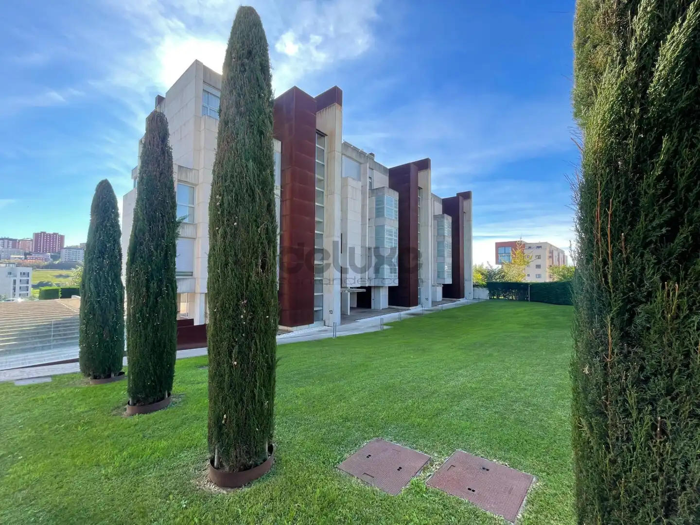 Vista exterior de Planta baja en venta en Santander con Calefacción, Jardín privado y Terraza