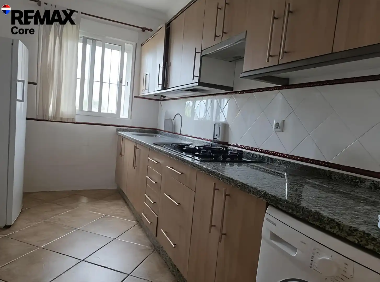 Cuina de Casa o xalet en venda en Badajoz amb Jardí privat, Terrassa i Traster
