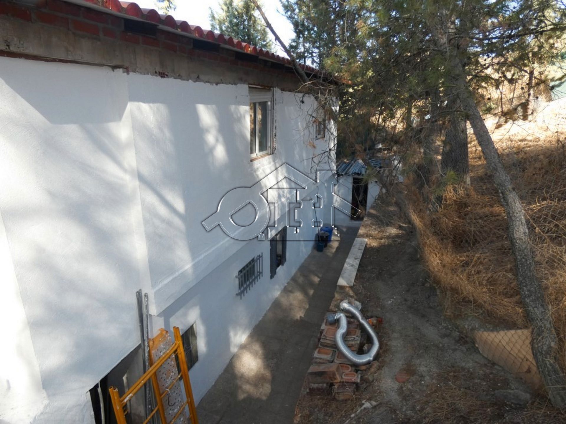 Vista exterior de Casa o xalet en venda en Valverde de Alcalá amb Calefacció, Jardí privat i Parquet