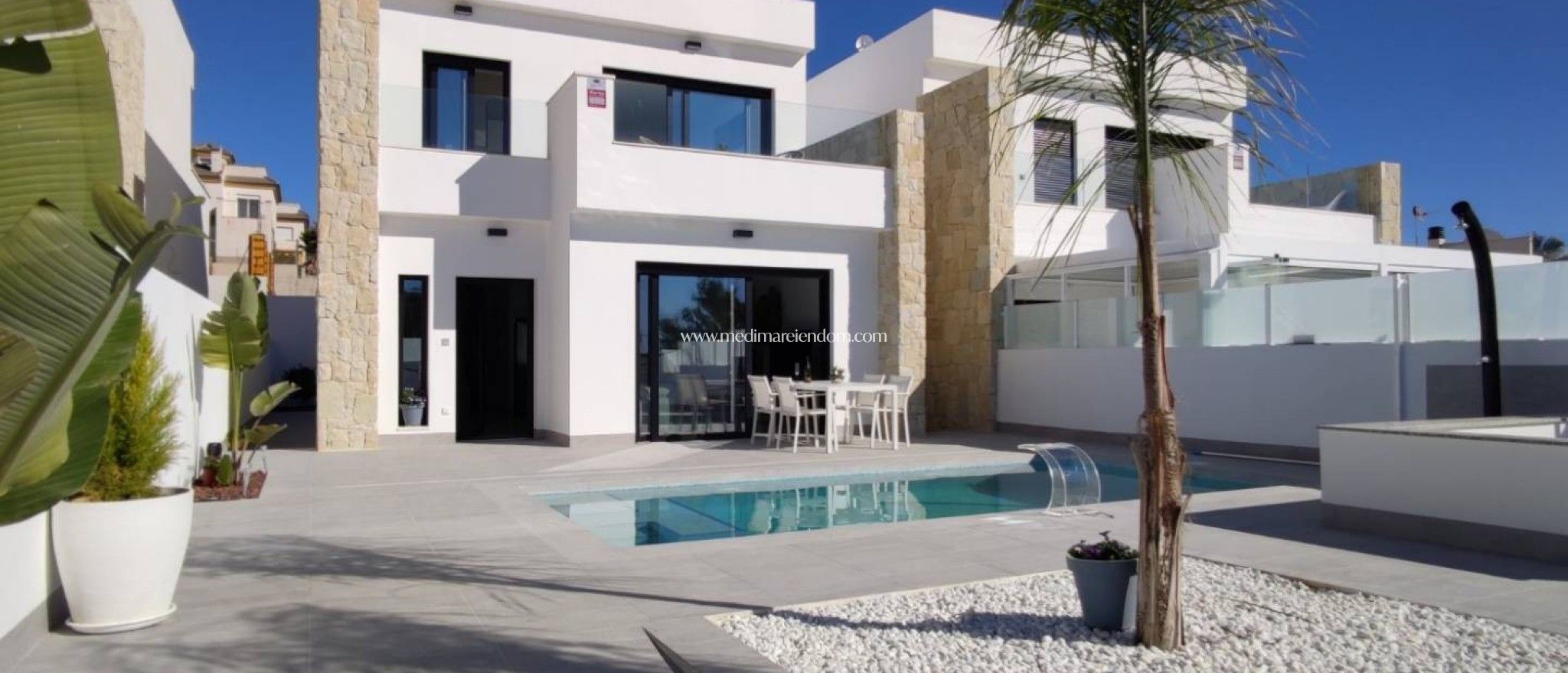 Vista exterior de Casa o xalet en venda en Elche / Elx amb Terrassa