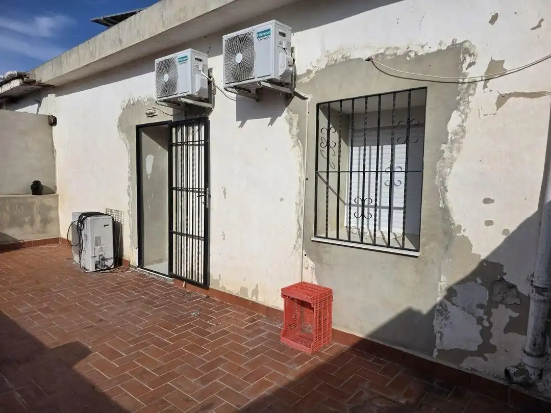 Vista exterior de Casa o chalet en venta en L'Alcúdia con Aire acondicionado, Calefacción y Terraza
