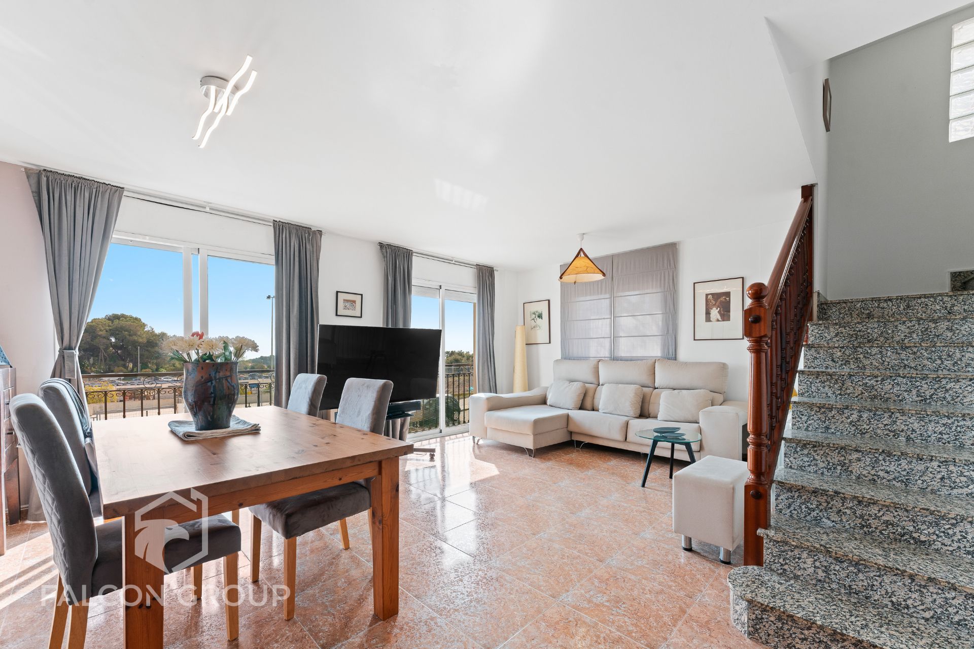 Sala de estar de Casa o chalet en venta en Vilanova i la Geltrú con Terraza, Amueblado y Balcón