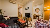 Living room of Flat for sale in  Barcelona Capital  with Air Conditioner, Heating and Parquet flooring