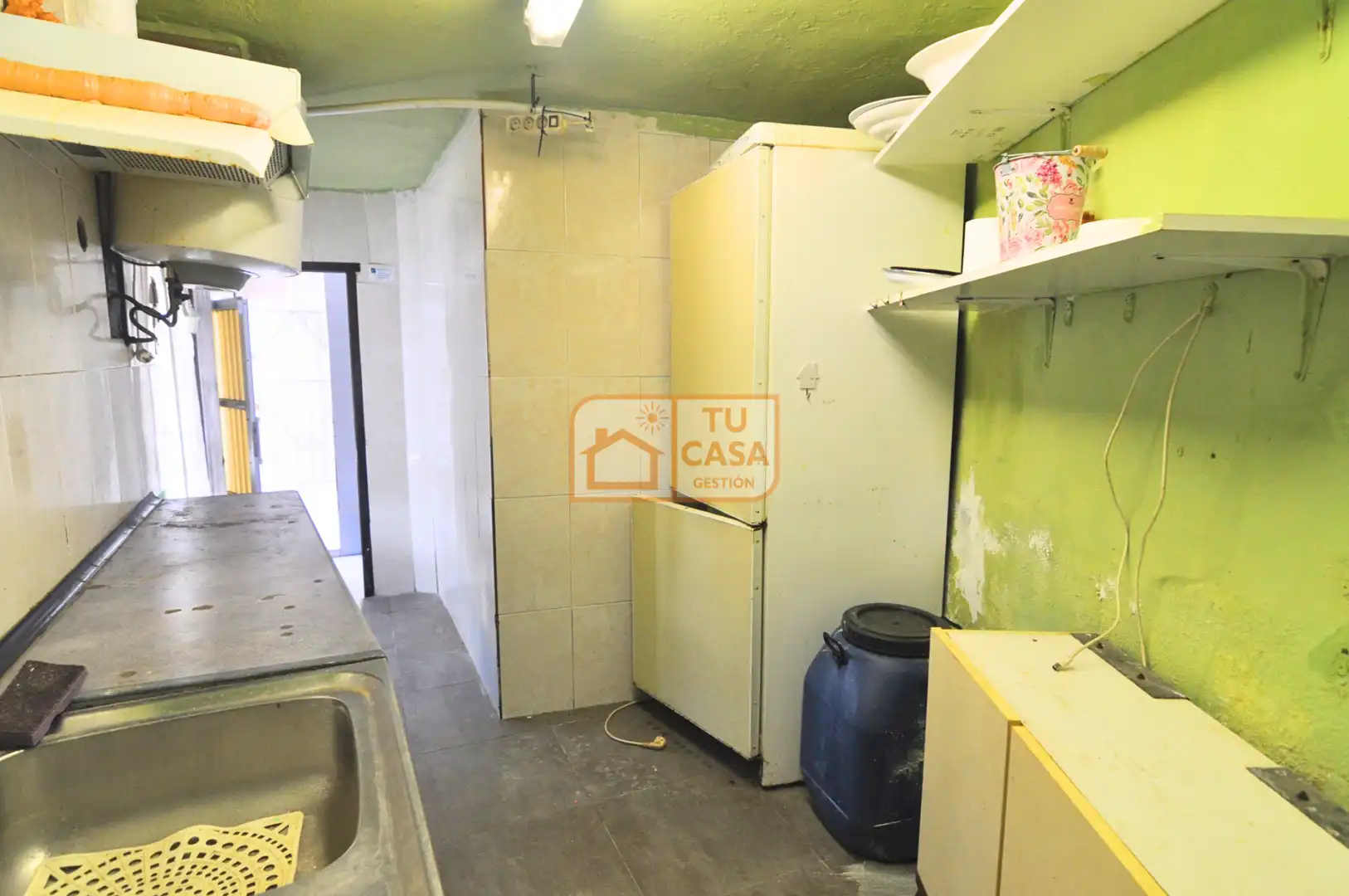 Kitchen of Detached homes for sale in Talaván  with Storage room