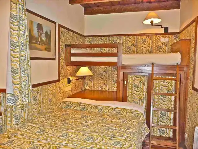 Schlafzimmer von Country house zur Miete in Sallent de Gállego mit Balkon