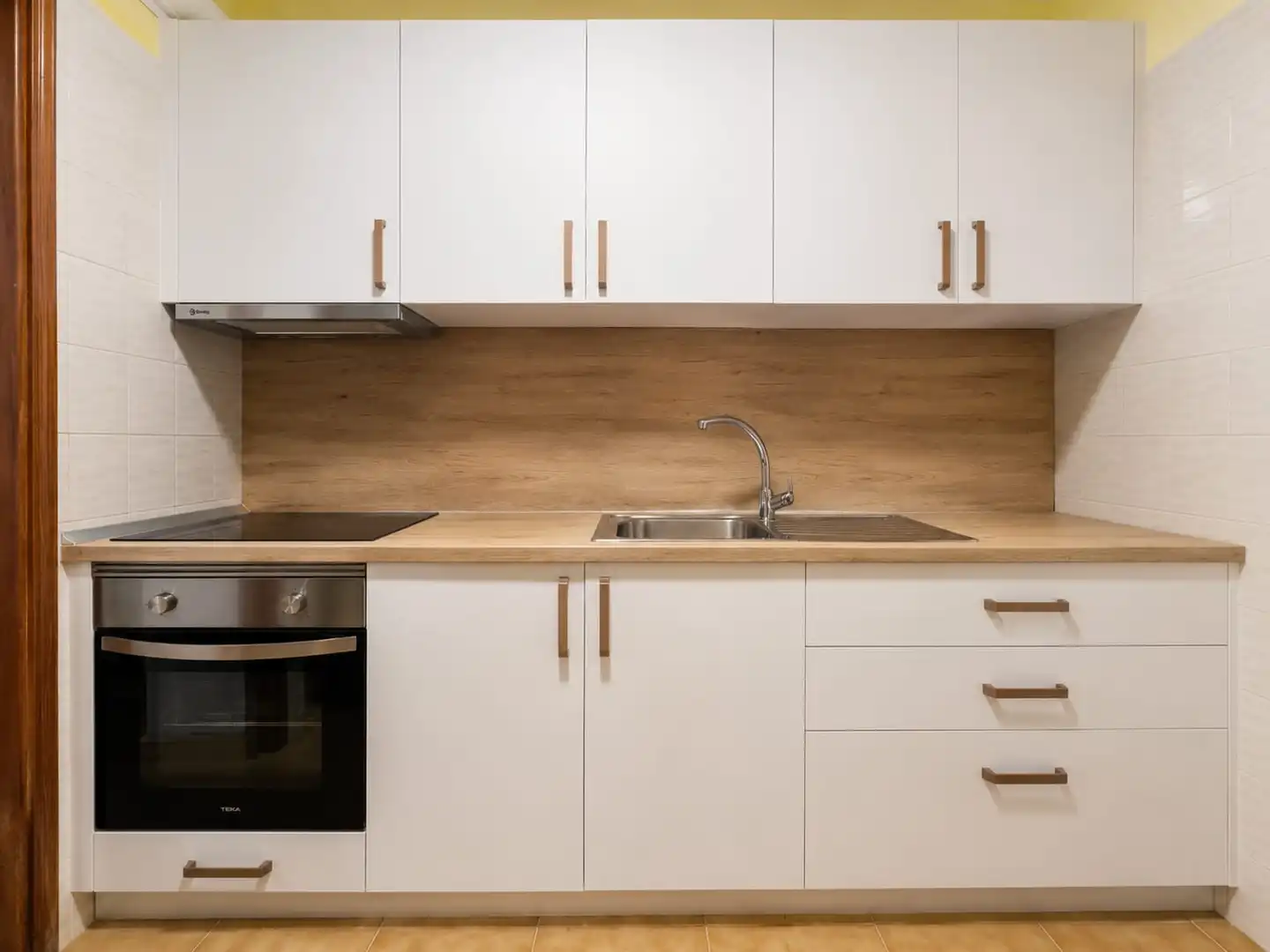 Kitchen of Flat for share in Güímar  with Terrace, Furnished and Oven