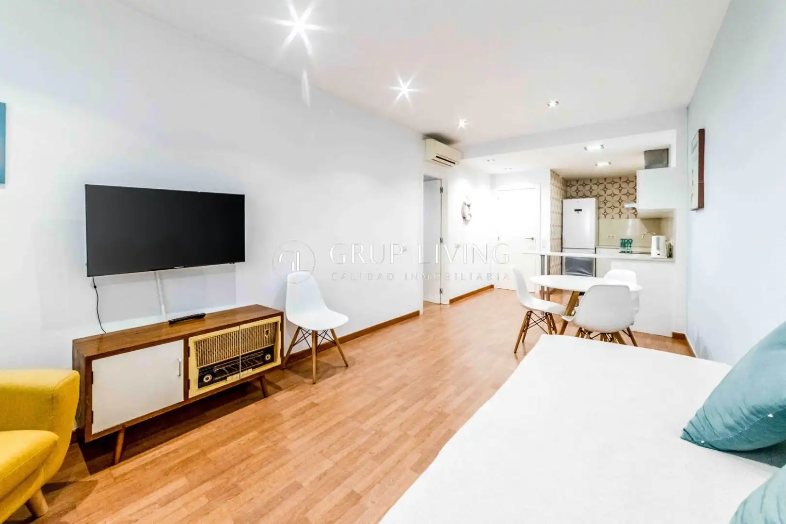 Sala de estar de Piso en venta en Sitges con Aire acondicionado, Parquet y Amueblado