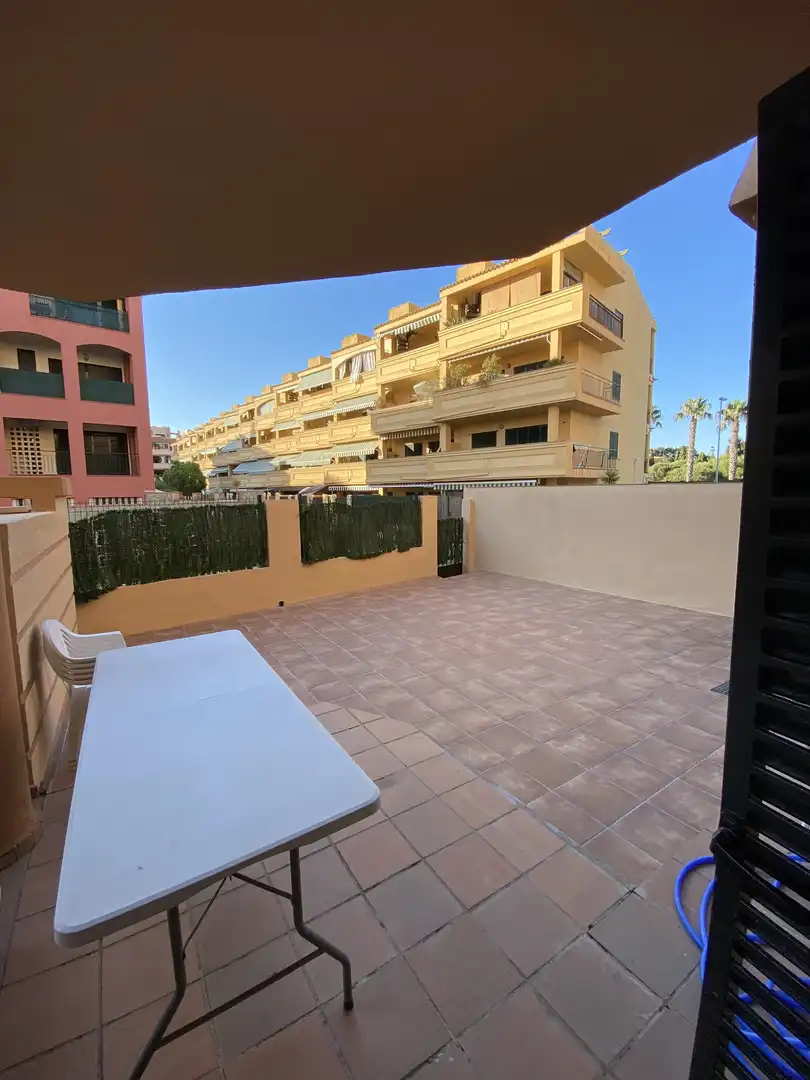 Terrasse von Erdgeschoss zum Verkauf in Zahara de los Atunes mit Abstellraum