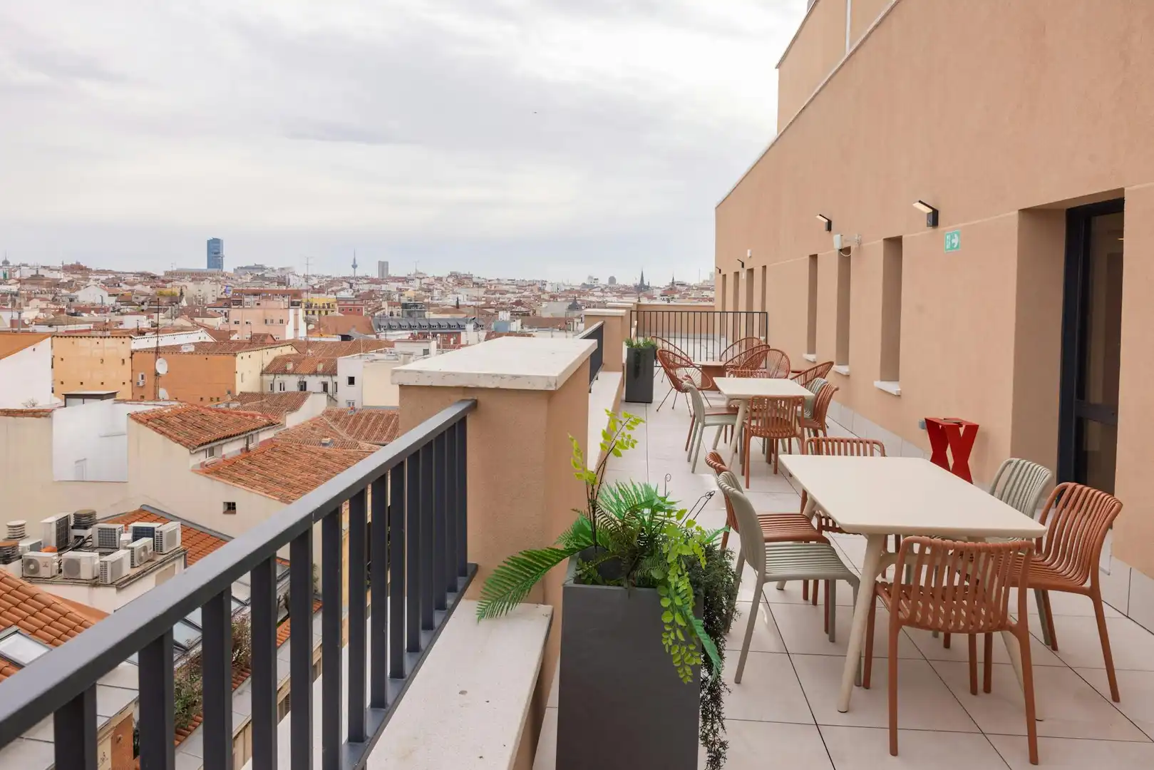 Terrasse von Gebäude zur Miete in Madrid