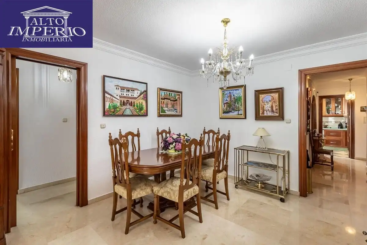 Piso con ascensor en venta en Calle ARQUITECTO JIMENEZ LACAL, imagen 8