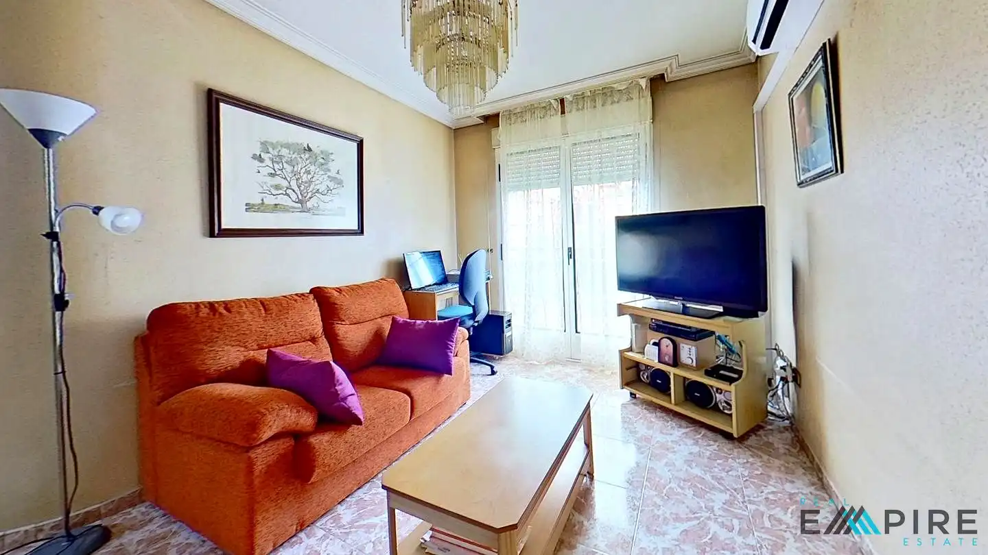 Sala de estar de Casa o chalet en venta en Parla con Calefacción, Terraza y Amueblado