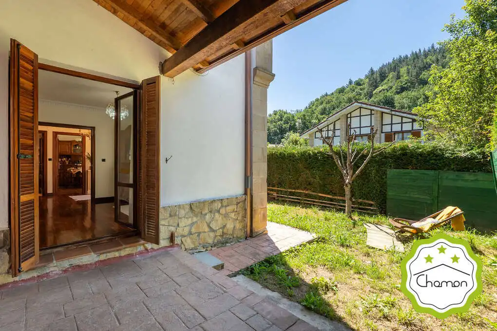 Terrassa de Casa o xalet en venda en Zeberio amb Calefacció, Jardí privat i Traster