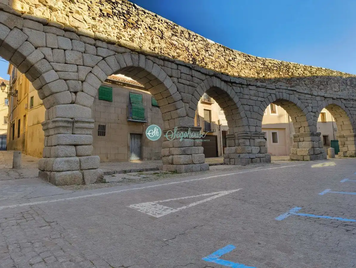 Flat for sale in Segovia  with Air Conditioner, Heating and Balcony