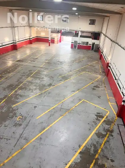 Parking de Nave industrial de alquiler en Barcelona con Calefacción