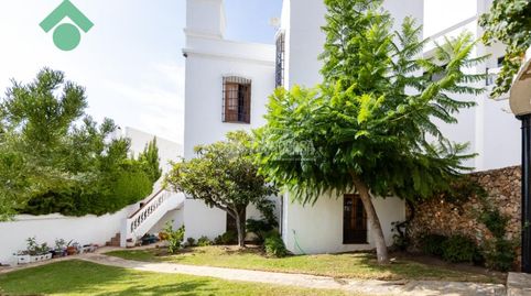 Foto 4 de Casa adosada en venta en Capistrano, Nerja