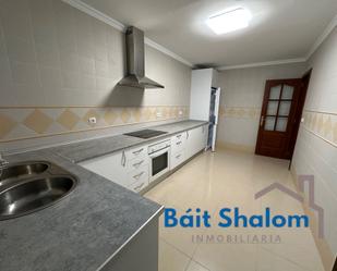 Kitchen of Flat to rent in Mollina  with Air Conditioner