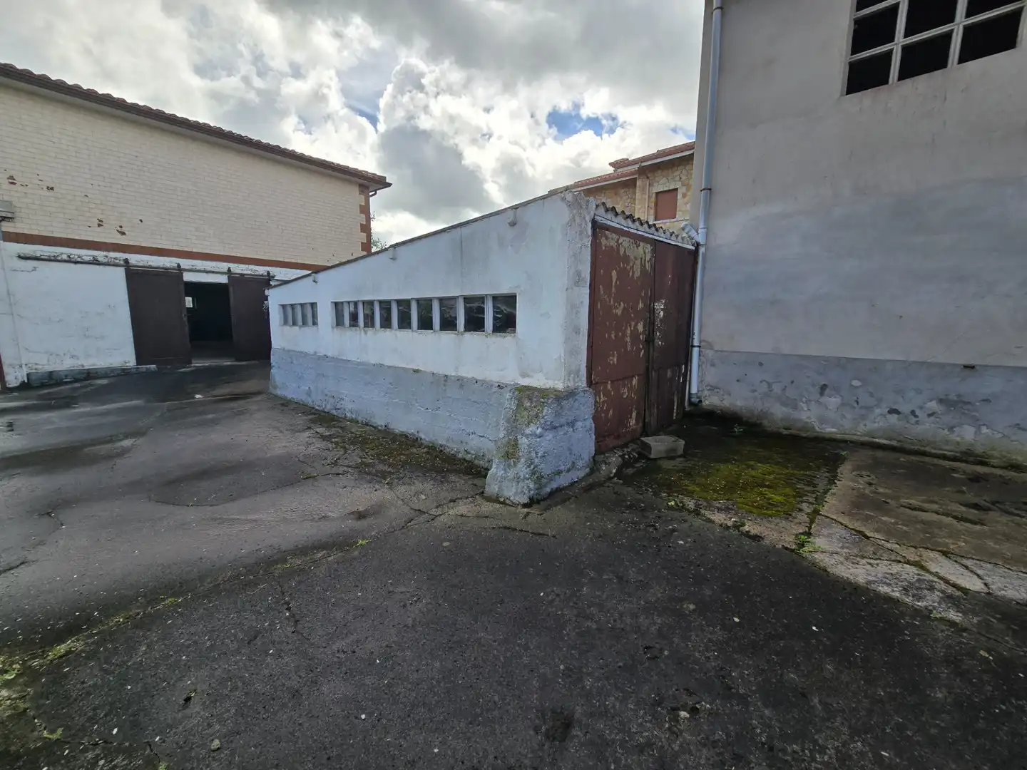 Parkplatz von Country house zum Verkauf in Arnuero mit Heizung, Privatgarten und Abstellraum