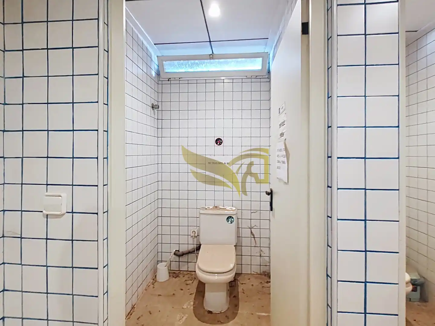 Baño de Local en venta en Alcantarilla con Aire acondicionado, Amueblado y Internet