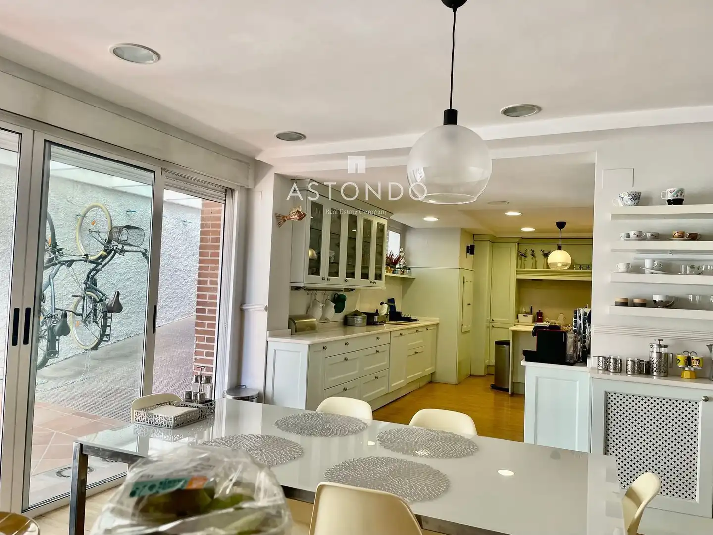 Kitchen of Houses for rent in Madrid  with Air Conditioner, Heating and Terrace