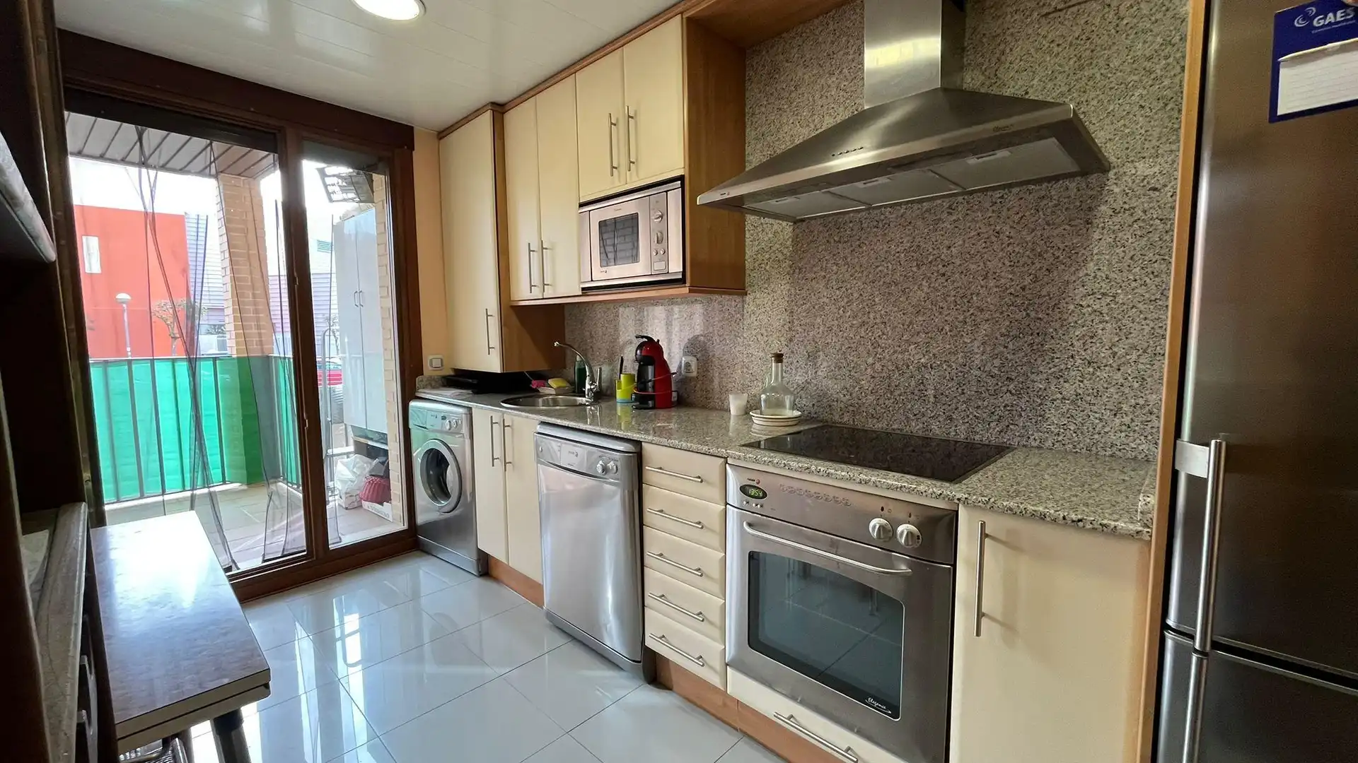 Cocina de Piso en venta en Barbastro con Calefacción y Terraza