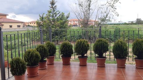 Foto 4 de Casa o xalet de lloguer a Onzonilla, León